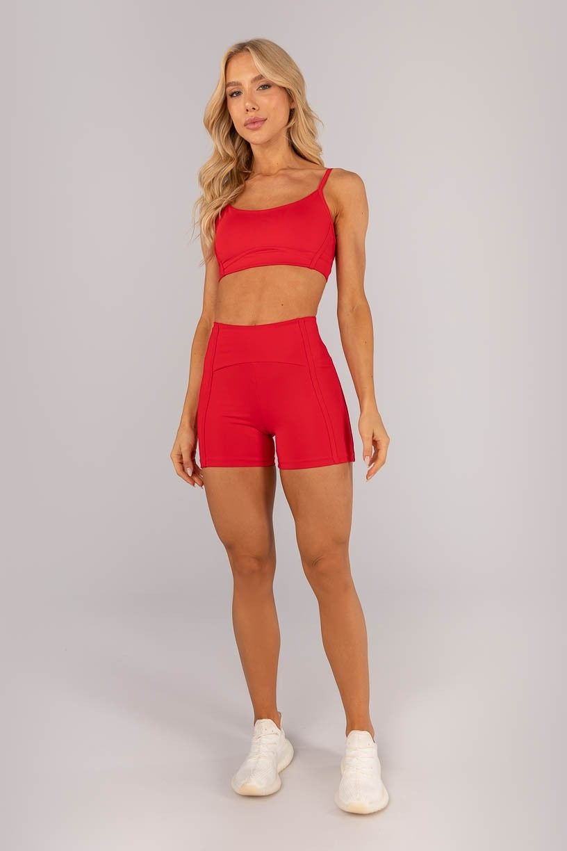 Short com Chapados na Faixa Lateral (Vermelho) | Ref: K4587-A