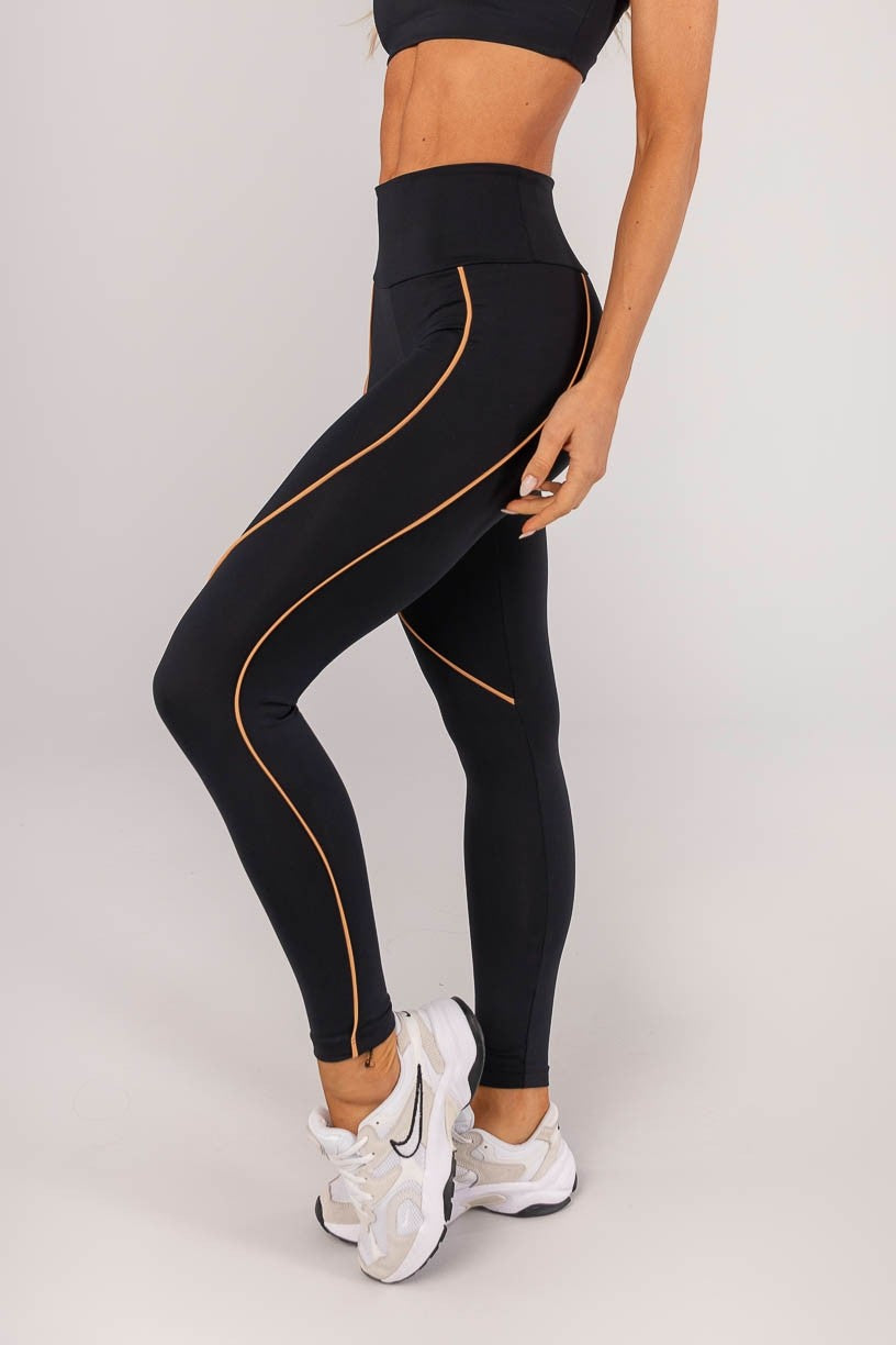 Calça Legging com Vivos (Preto / Caramelo) | Ref: K4598-A