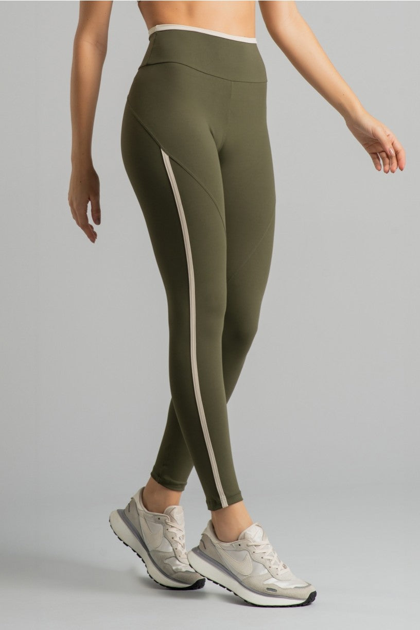 Calça Legging com Chapado e Vira (Militar / Off-White) | Ref: K4694-C