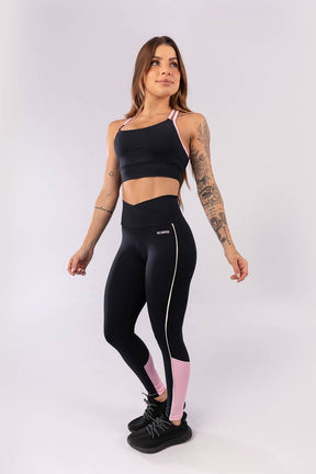 Top com Alças Duplas Cruzadas (Preto / Rosa Claro) | Ref: K3977-A