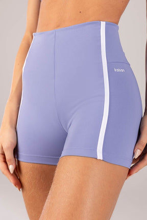 Short com Chapados (Azul Periwinkle / Branco) | Ref: K4356-B
