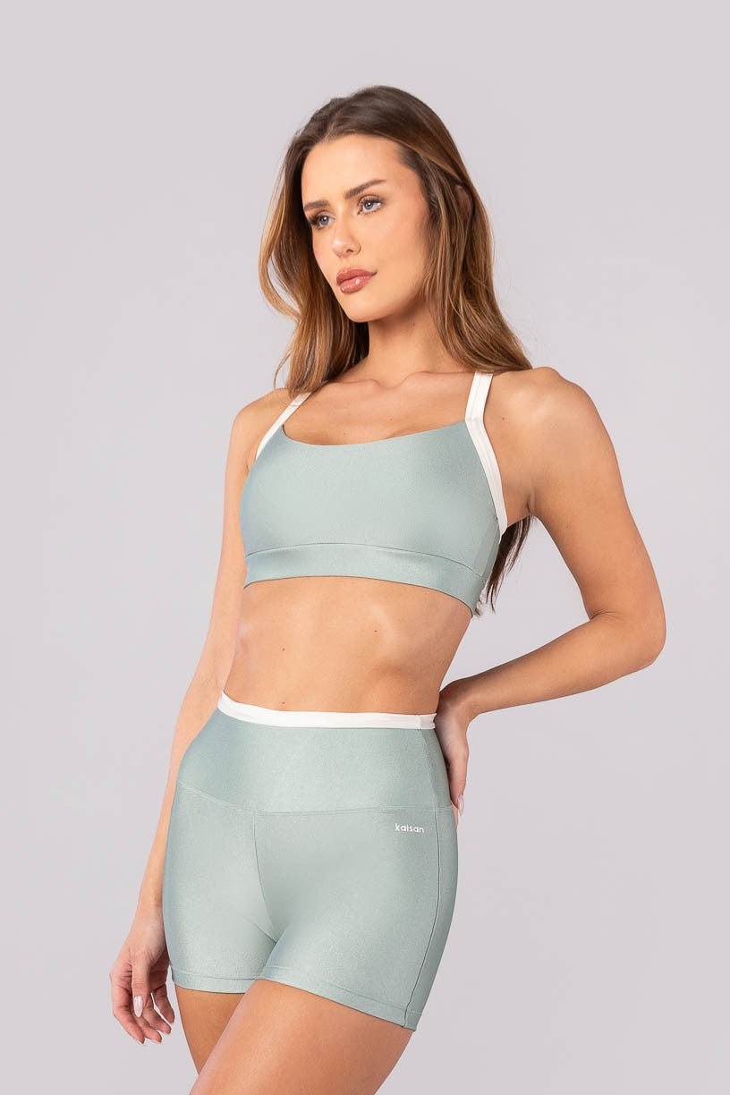 Top Bicolor com Alças Largas Cruzadas (Verde Menta / Off-White) | Ref: K4398-B