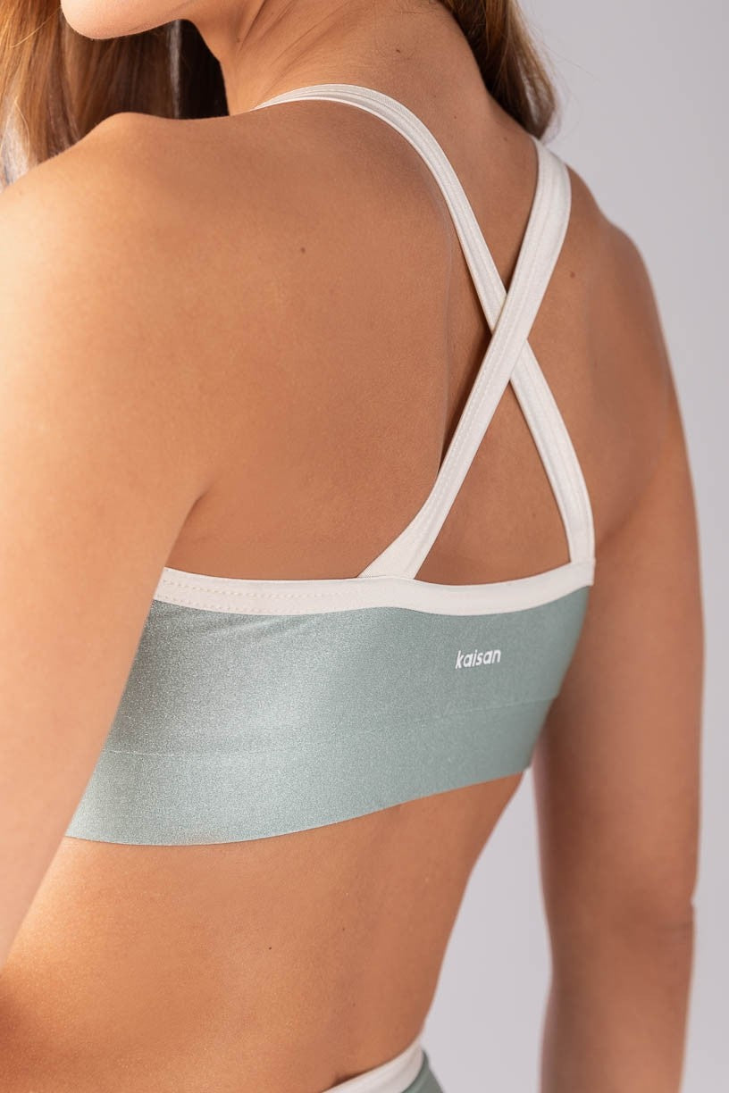 Top Bicolor com Alças Largas Cruzadas (Verde Menta / Off-White) | Ref: K4398-B
