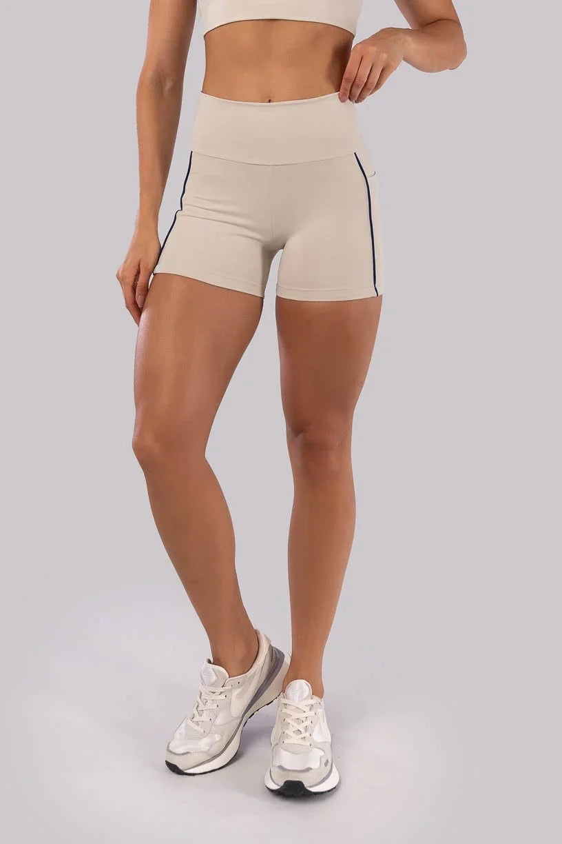 Short com Bolsos e Vivos em Mix de Tecidos (Bege / Azul Marinho) | Ref: K4531-A