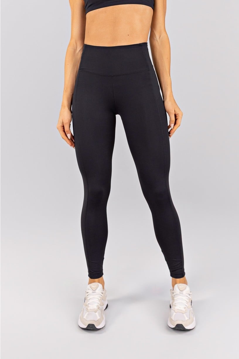 Calça Legging com Bolsos e Recortes (Preto) | Ref: K4751-A